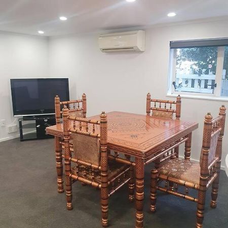Little Nest In Ngaio Apartment เวลลิงตัน ภายนอก รูปภาพ