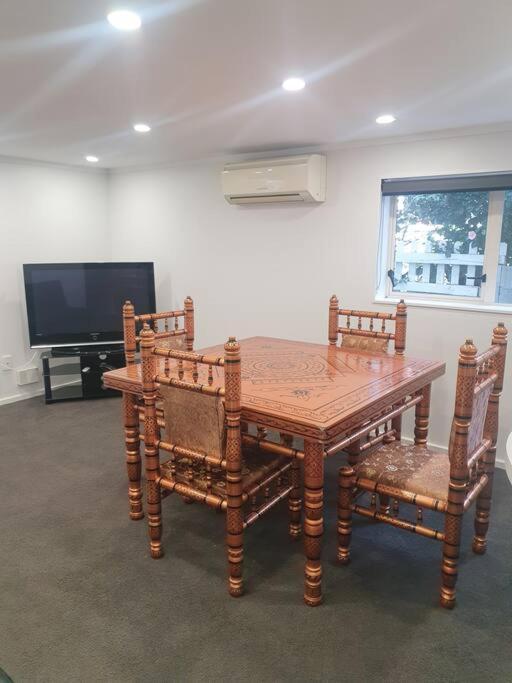 Little Nest In Ngaio Apartment เวลลิงตัน ภายนอก รูปภาพ